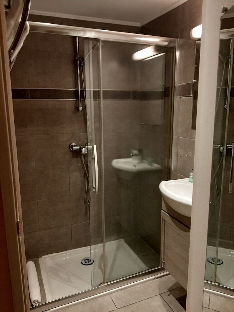 Hotel H�tel Bellevue Cannes