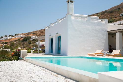 Polos Villa