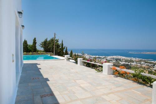 Polos Villa
