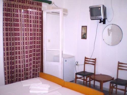 Hostal Hotel Maroulis