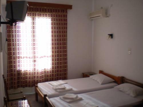 Hostal Hotel Maroulis