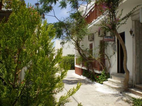 Hostal Hotel Maroulis