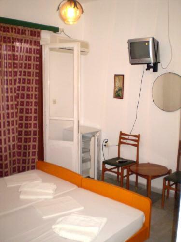 Hostal Hotel Maroulis