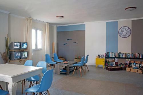 Stratos Hotel
