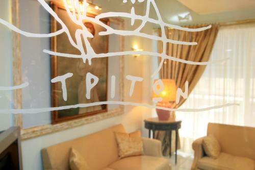 Triton Hotel Piraeus