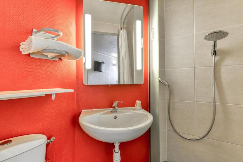 Hotel B&B H�tel Narbonne (2)