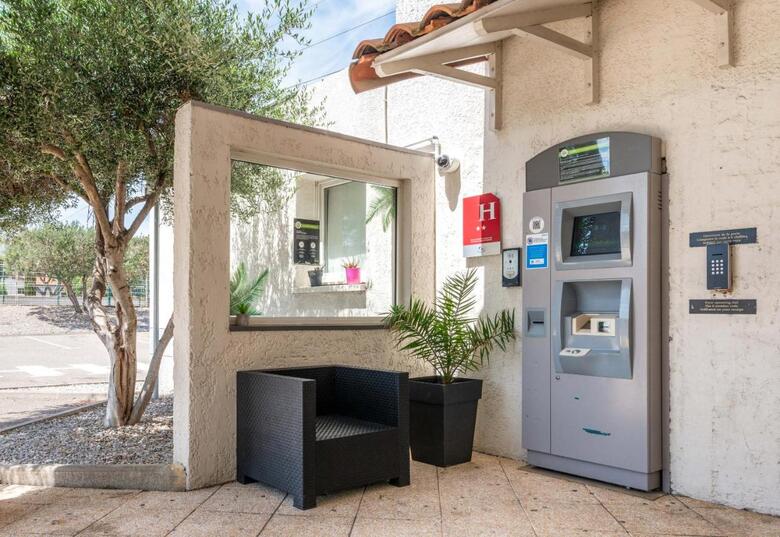 Hotel B&B H�tel Narbonne (2)