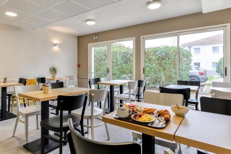Hotel B&B H�tel Narbonne (2)