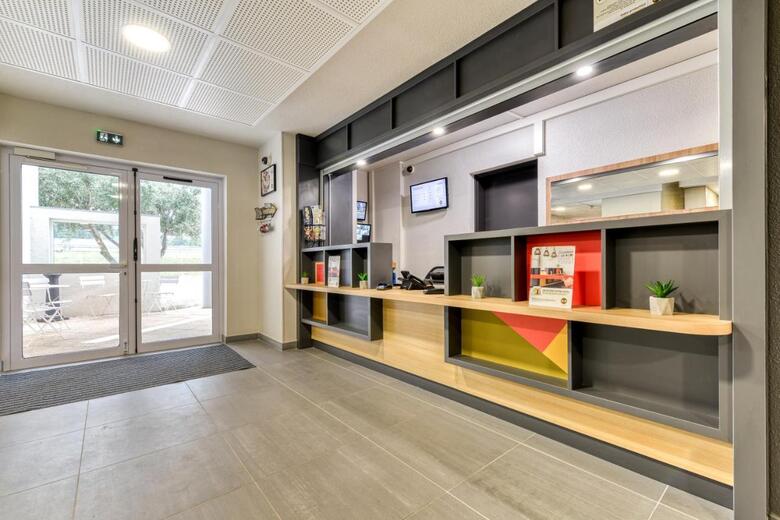 Hotel B&B H�tel Narbonne (2)