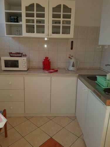 Musk�tli Apartmanh�z 4.