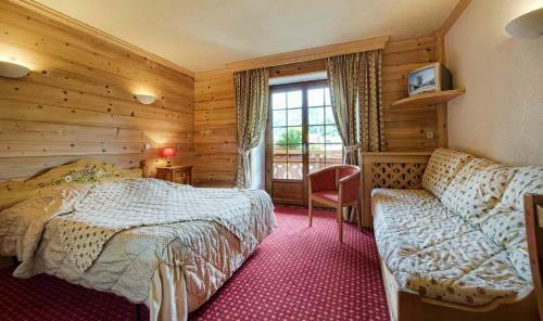 Logis Hotel Les Sapins