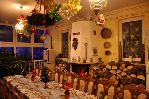 Hostal Marika Vend�gh�z
