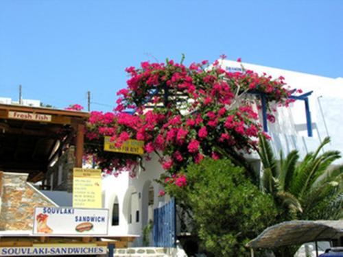 Hostal Elpis Rooms