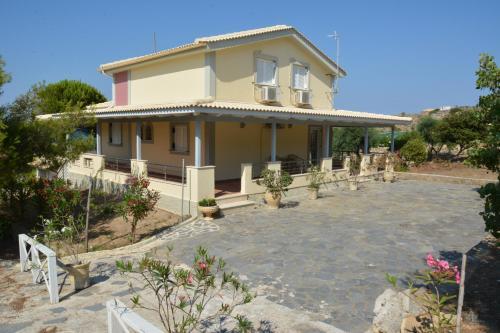 Villa Basta