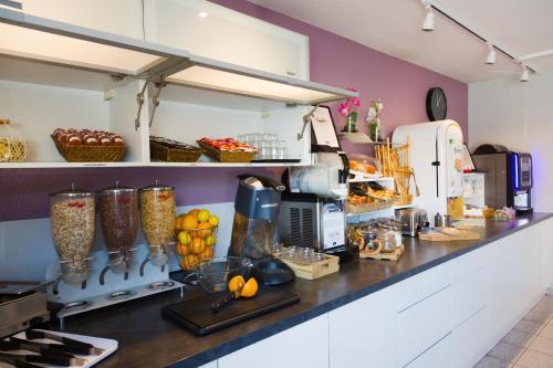 Hotel Kyriad Montpellier Sud - A709