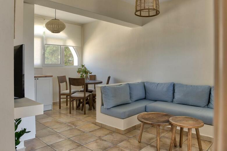 Erietta Luxury Apartments