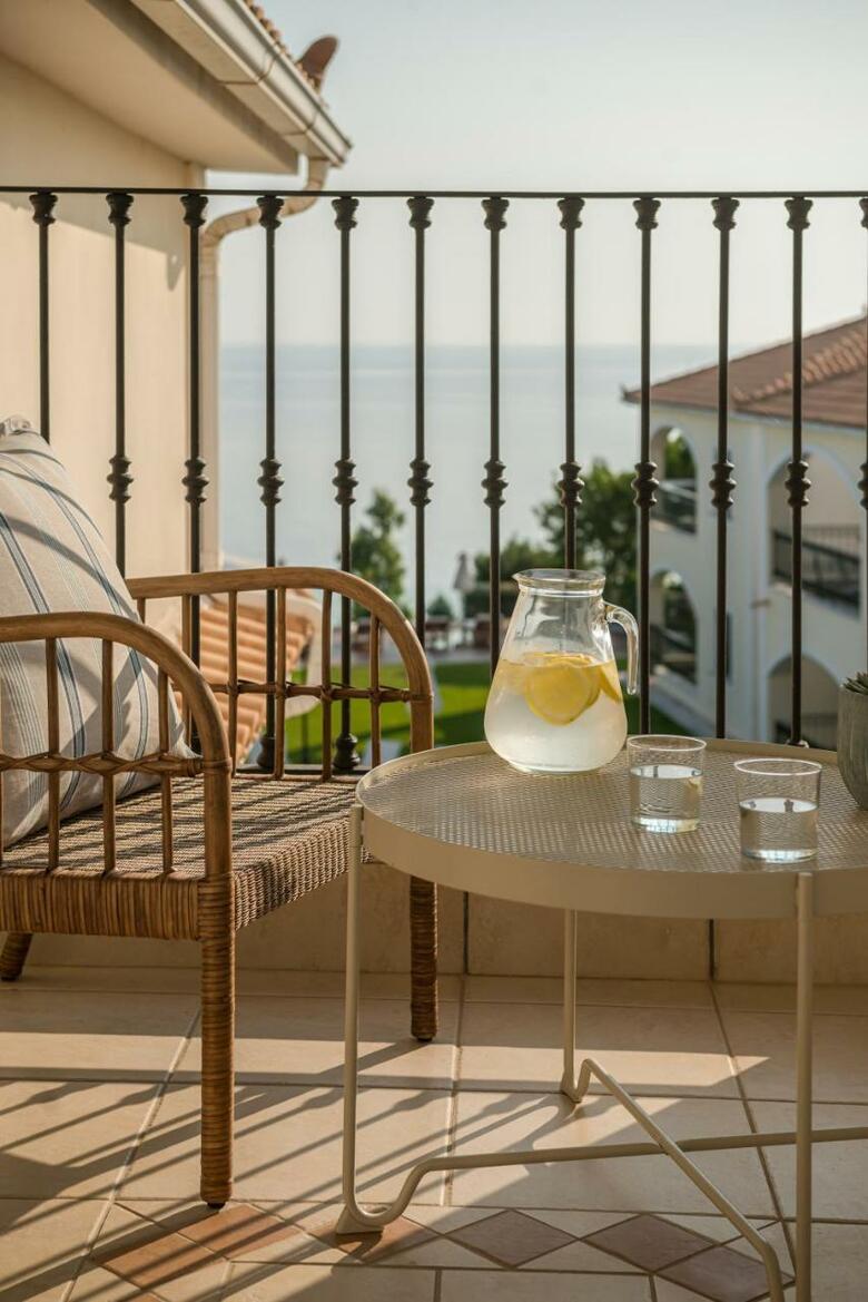 Erietta Luxury Apartments