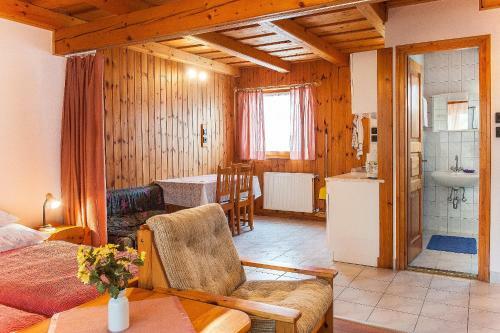 Tak�cs Apartmanh�z