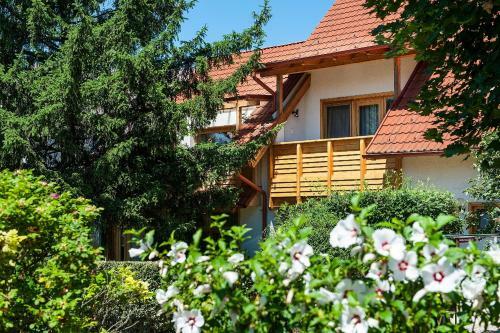 Tak�cs Apartmanh�z