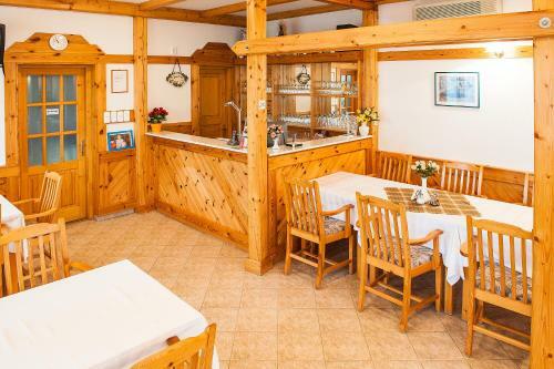 Tak�cs Apartmanh�z