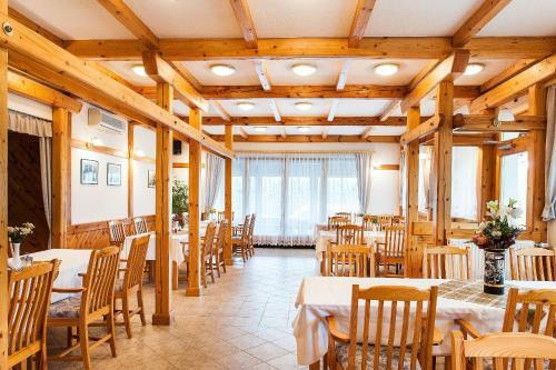 Tak�cs Apartmanh�z