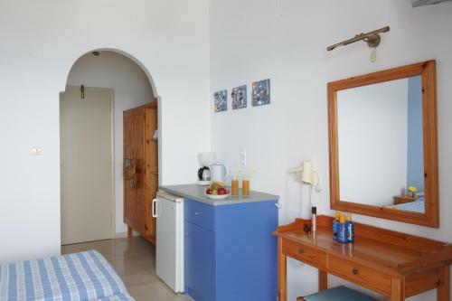 Hostal Flisvos Rooms