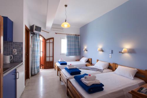 Hostal Flisvos Rooms