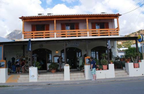 Hostal Flisvos Rooms