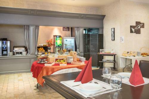 Relais Du Silence Domaine Des Thomeaux Hotel Restaurant & Spa