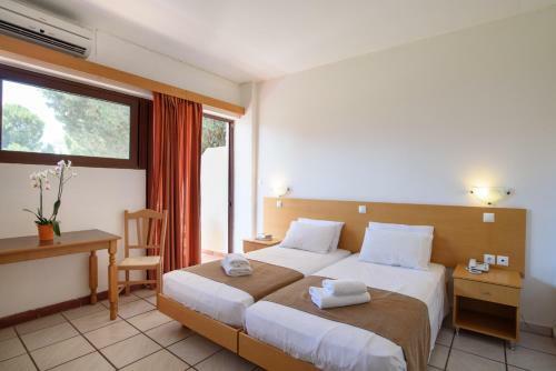 Aparthotel Pefkos Village Resort