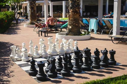 Aparthotel Pefkos Village Resort