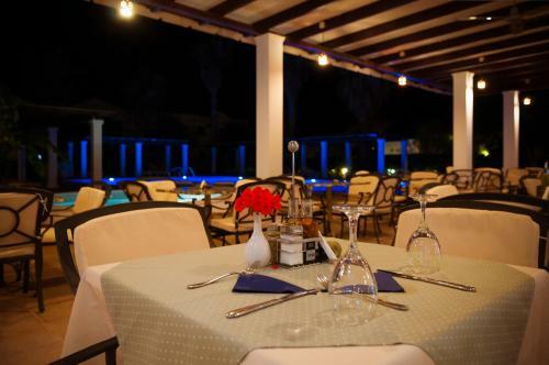 Aparthotel Pefkos Village Resort