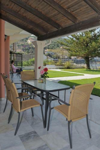 Kalamionas Studios & Apartments