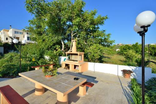 Apartamento Sofoklis Apts