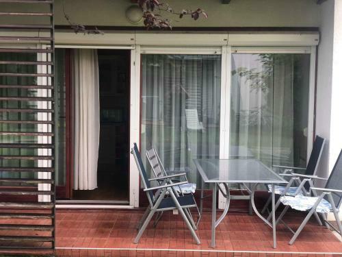 Aranyparton Medenc�s Apartman