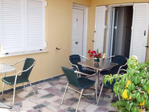 Aphrodite Apartments