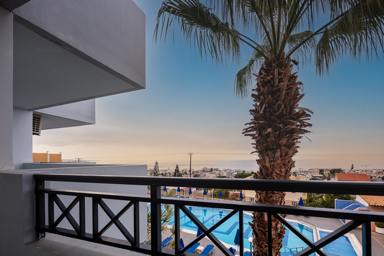Aparthotel Koni Village Hotel