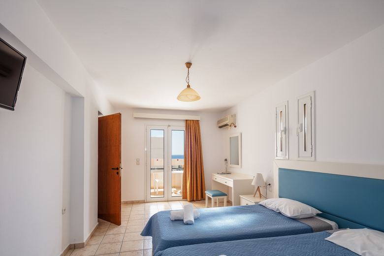 Aparthotel Koni Village Hotel