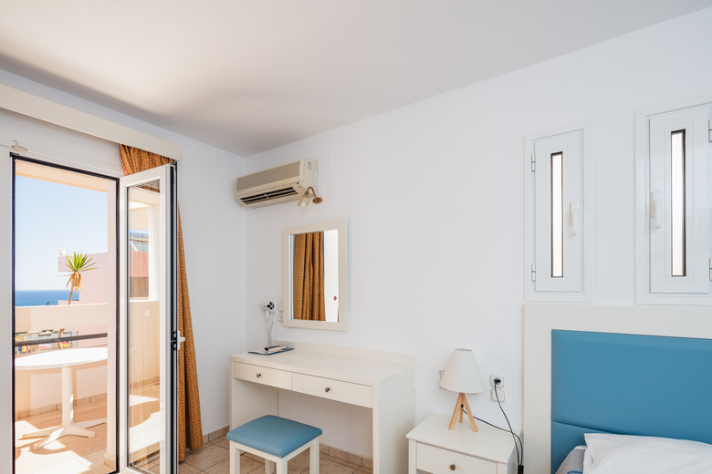 Aparthotel Koni Village Hotel