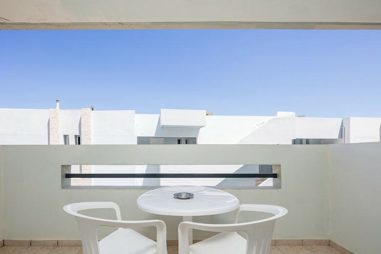 Aparthotel Koni Village Hotel