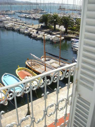 Hotel Restaurant De La Tour