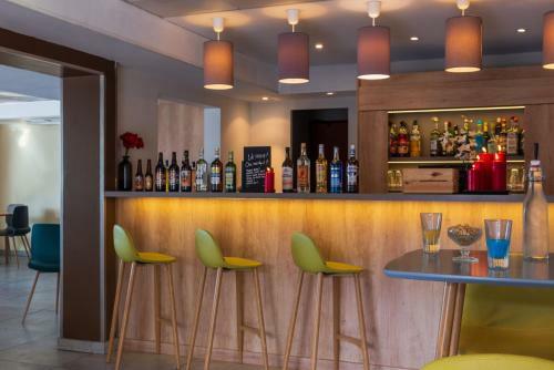 Hotel H�tel Balladins Marseille A�roport