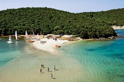 Niriides Luxury Apartments
