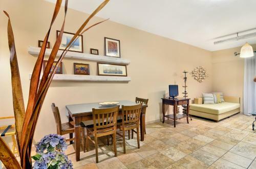 Niriides Luxury Apartments