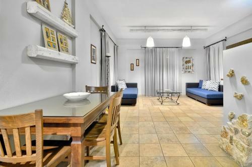 Niriides Luxury Apartments