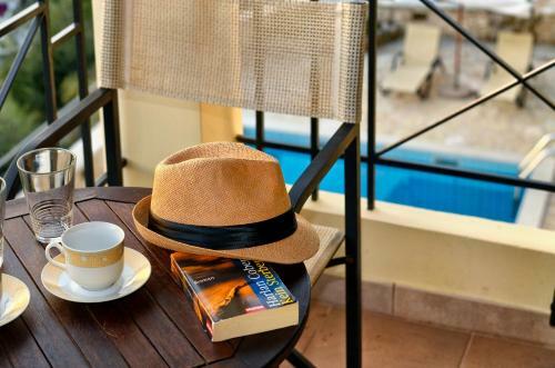Niriides Luxury Apartments