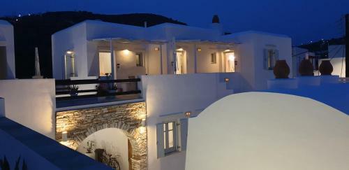 Hostal Kohylia Beach Guest House