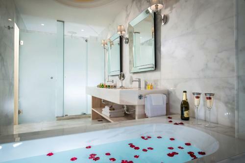 Hostal Creta Blue Luxury Collection (adults Only)