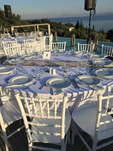 Hotel Elimnion Resort