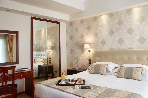Ava Hotel And Suites